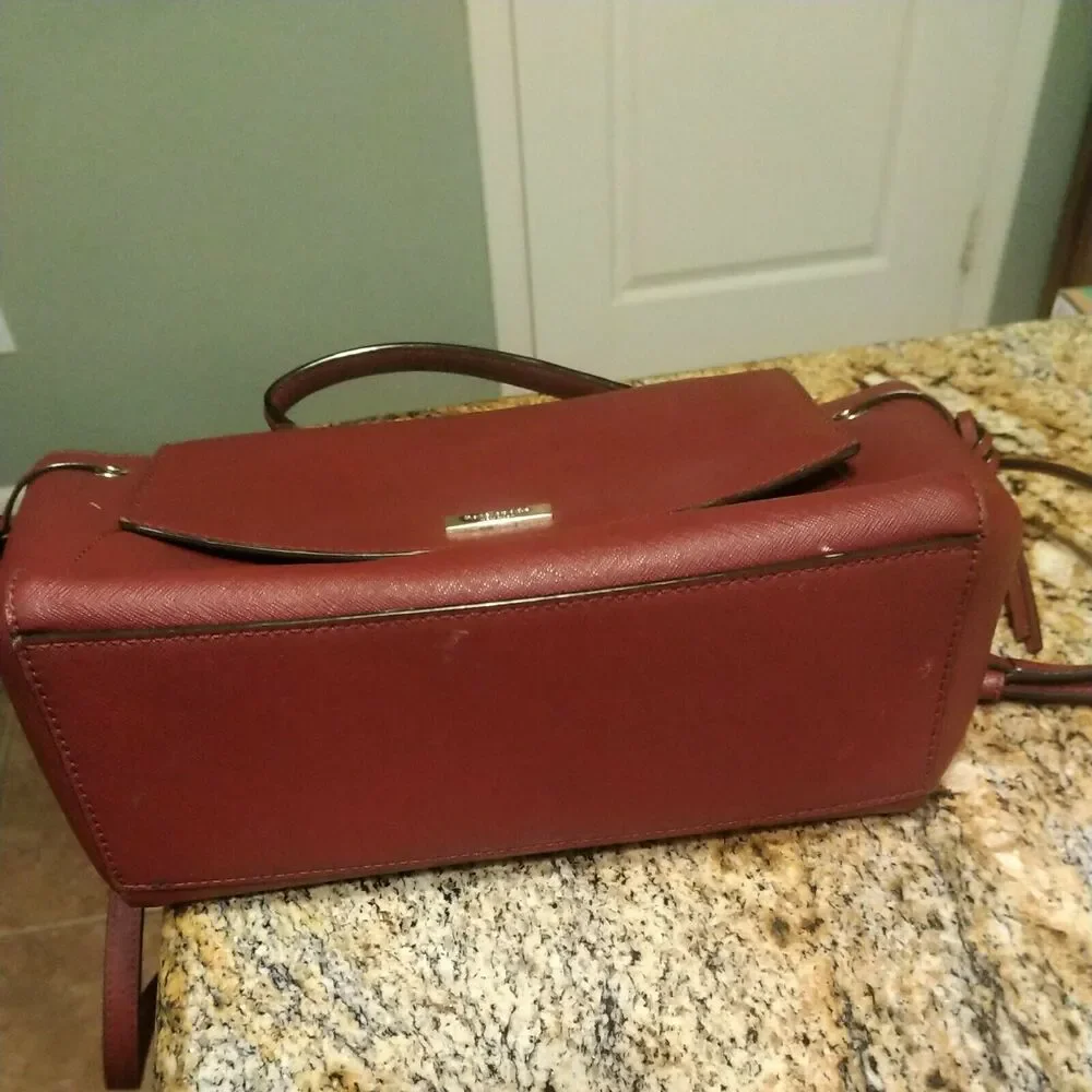 Kate Spade rn 0102760 Maroon Medium Satchel Handbag W/ Crossbody Strap